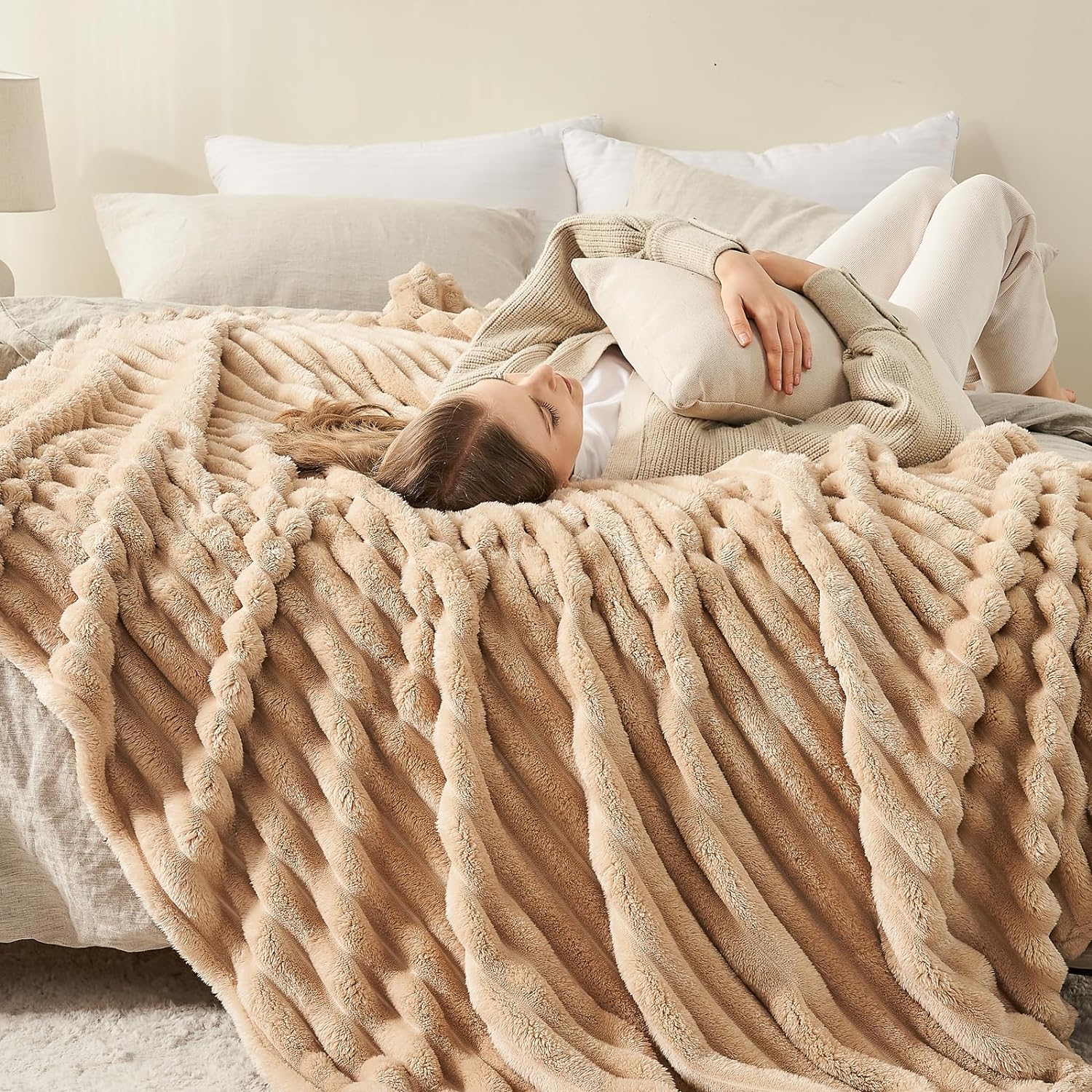 Blankets & Throws